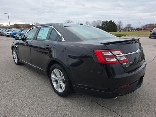 2015 Ford Taurus SEL