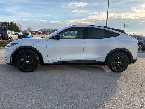 2023 Ford Mustang Mach-E California Route 1
