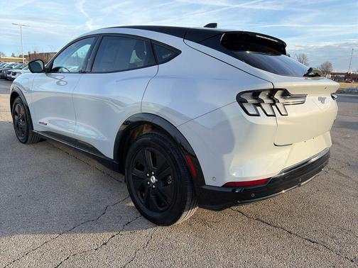2023 Ford Mustang Mach-E California Route 1