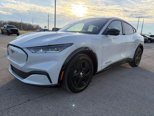 2023 Ford Mustang Mach-E California Route 1