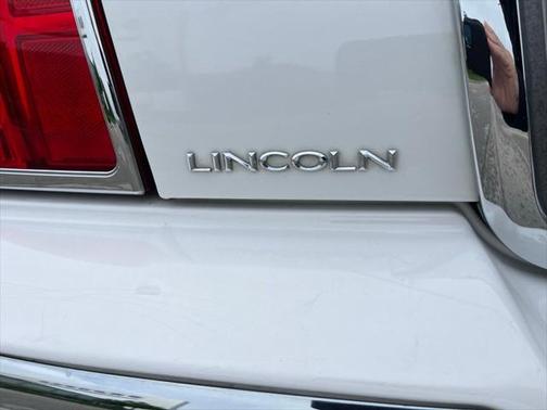 2007 Lincoln Town Car Signature
