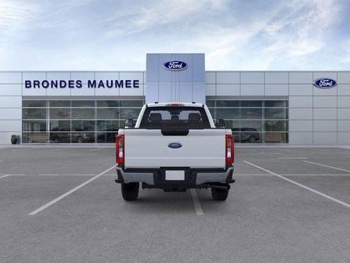 2025 Ford F-250 XLT