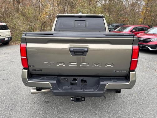 2025 Toyota Tacoma Hybrid TRD HYBRID 5 BED NATL