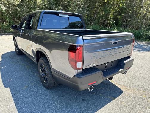 2025 Honda Ridgeline TrailSport+