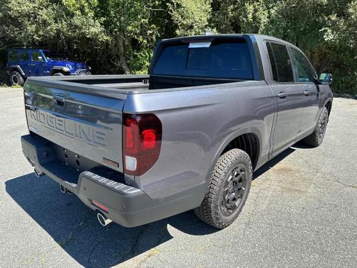 2025 Honda Ridgeline TrailSport+