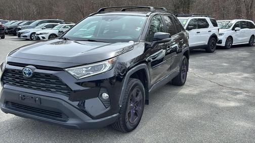 2020 Toyota RAV4 Hybrid XLE
