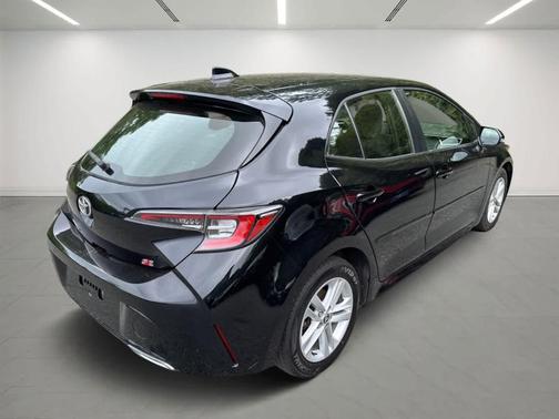 2022 Toyota Corolla Hatchback SE