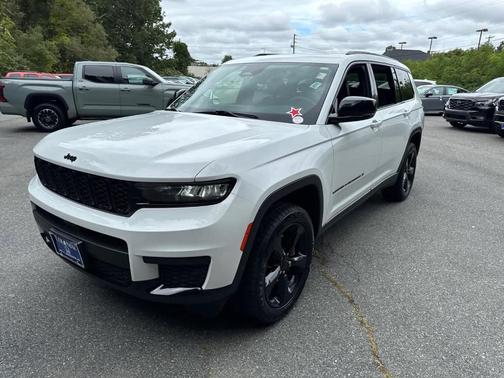 2023 Jeep Grand Cherokee L Laredo