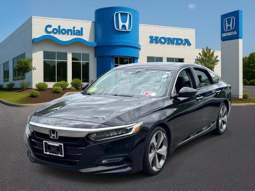 Crystal Black Pearl 2018 Honda Accord Touring