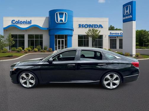 Crystal Black Pearl 2018 Honda Accord Touring