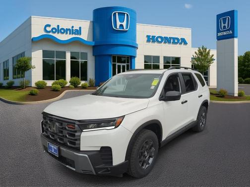 Platinum White Pearl 2026 Honda Pilot TrailSport