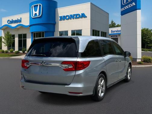 Lunar Silver Metallic 2018 Honda Odyssey EX