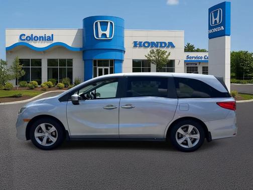 Lunar Silver Metallic 2018 Honda Odyssey EX