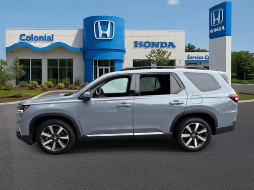 Sonic Gray Pearl 2023 Honda Pilot Touring