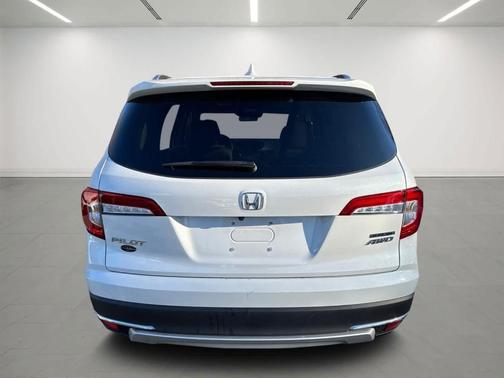 2022 Honda Pilot Touring 7-Passenger