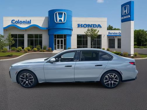 2023 BMW 760 760i xDrive