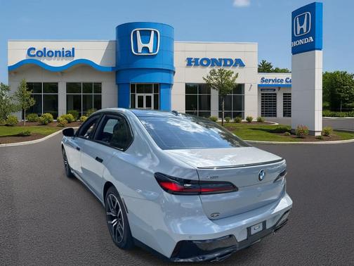 2023 BMW 760 760i xDrive