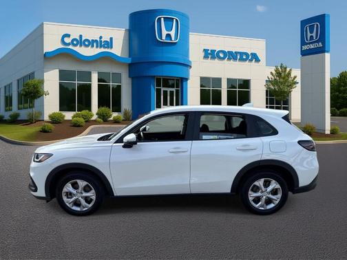 Platinum White Pearl 2025 Honda HR-V LX