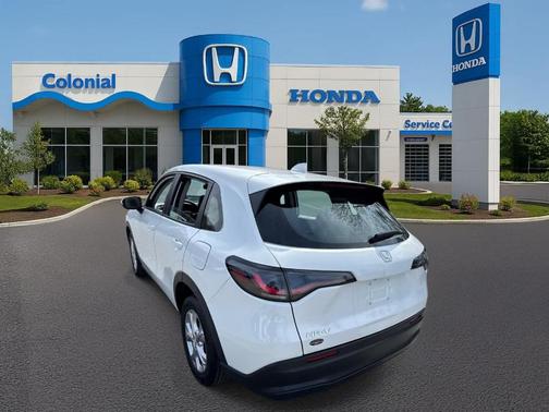 Platinum White Pearl 2025 Honda HR-V LX