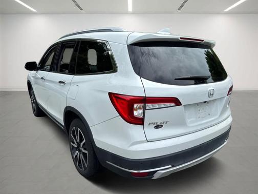 2021 Honda Pilot Touring 7-Passenger