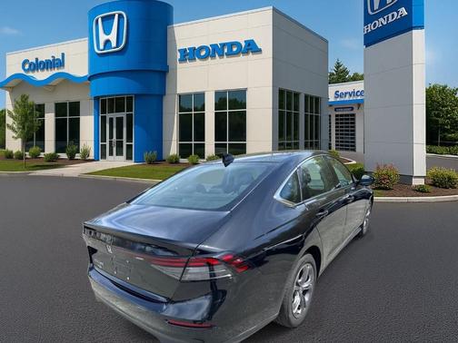 Crystal Black Pearl 2024 Honda Accord EX