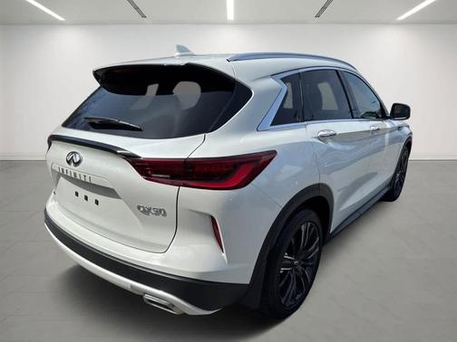 2022 INFINITI QX50 Luxe
