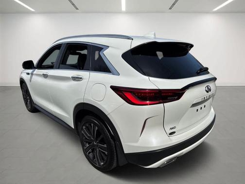 2022 INFINITI QX50 Luxe