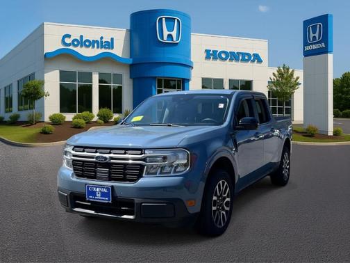 Azure Gray Metallic 2024 Ford Maverick Lariat