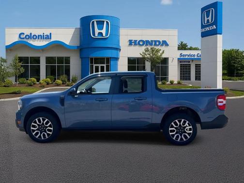 Azure Gray Metallic 2024 Ford Maverick Lariat