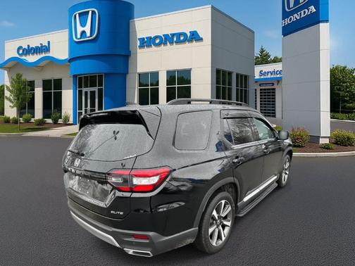 2024 Honda Pilot Elite