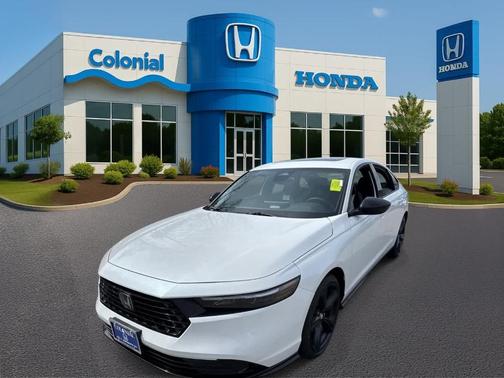 Platinum White Pearl 2026 Honda Accord Hybrid Sport-L