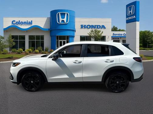 Platinum White Pearl 2026 Honda HR-V Sport