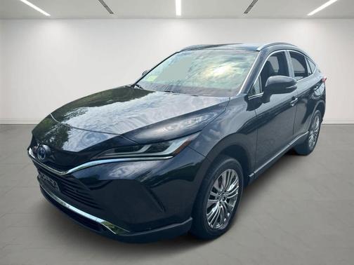 2022 Toyota Venza XLE