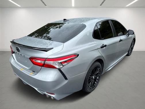 2020 Toyota Camry SE Nightshade