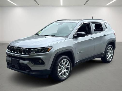 2023 Jeep Compass Latitude Lux