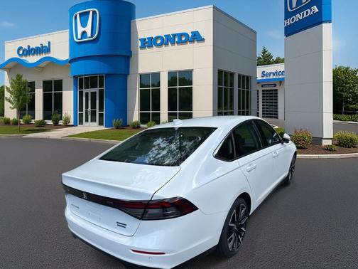 2025 Honda Accord Hybrid Touring