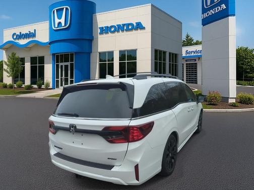Platinum White Pearl 2026 Honda Odyssey Sport-L