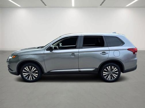 2020 Mitsubishi Outlander ES