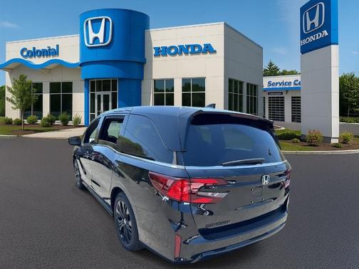 Crystal Black Pearl 2026 Honda Odyssey Sport-L