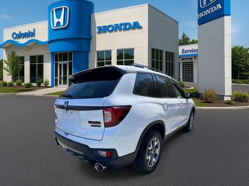 Platinum White Pearl 2023 Honda Passport TrailSport