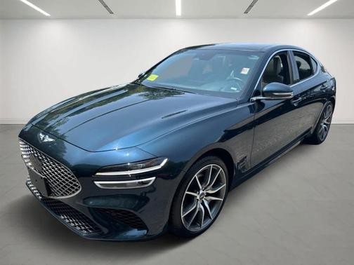 2022 Genesis G70 2.0T