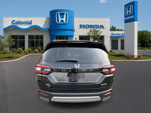 2024 Honda Pilot Touring