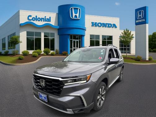 Modern Steel Metallic 2025 Honda Pilot Touring