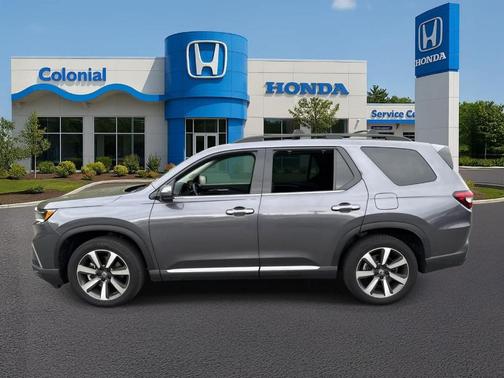 Modern Steel Metallic 2025 Honda Pilot Touring