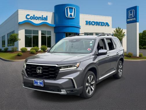 Modern Steel Metallic 2025 Honda Pilot Touring