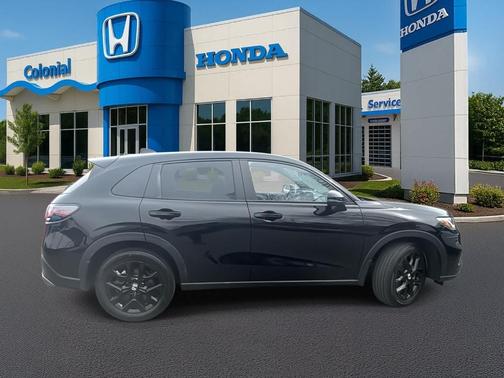 Crystal Black Pearl 2024 Honda HR-V Sport