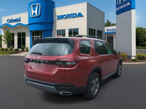 Radiant Red Metallic II 2026 Honda Pilot EX-L
