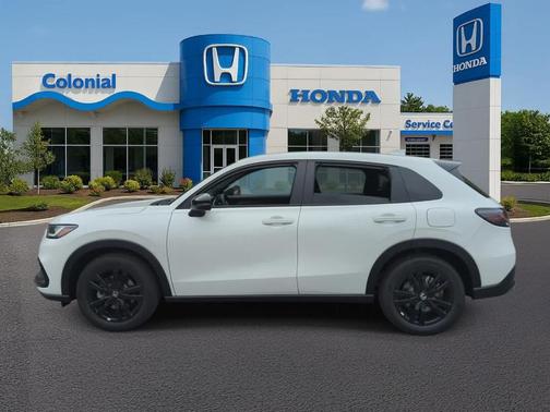 Platinum White Pearl 2026 Honda HR-V Sport
