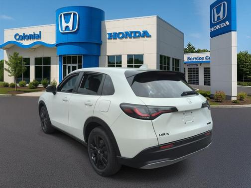 Platinum White Pearl 2026 Honda HR-V Sport