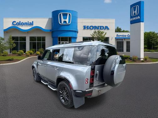 2023 Land Rover Defender 110 X-Dynamic SE